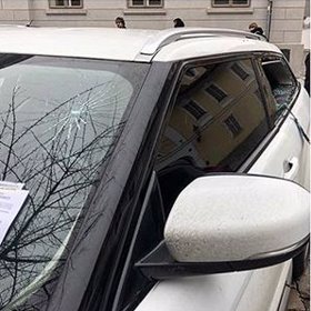 Dlažební kostky prý k Vánocům nikdy nedostal.