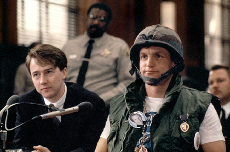 FOTO Edward Norton a Woody Harrelson ve filmu Miloše Formana.