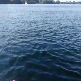 Monika si užívá dovolenou.