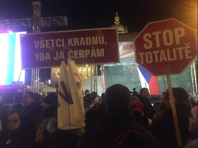 FOTO: Protesty proti Andreji Babišovi. – stránka 1733