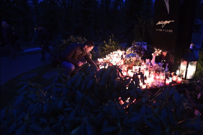 Foto k tématu Karel Gott – stránka 537