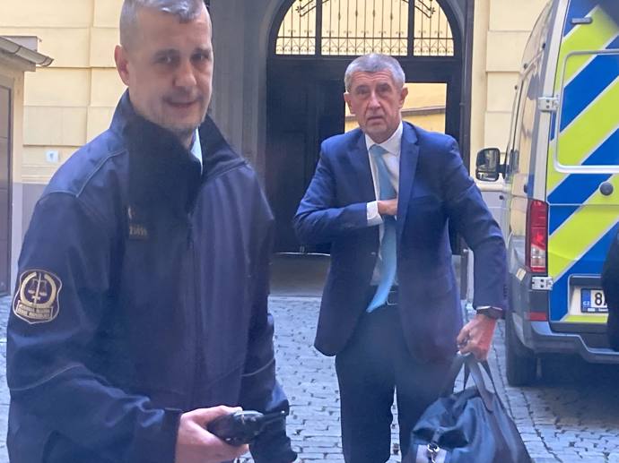 FOTO: Bývalý premiér Andrej Babiš. – stránka 1151
