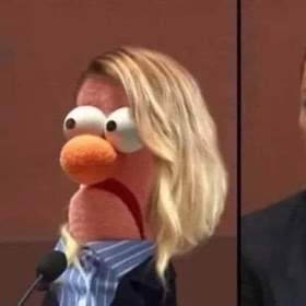 Z Amber Heard mají všichni legraci.