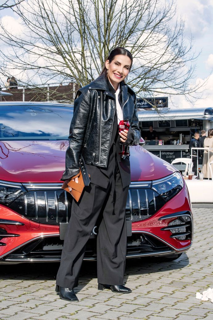FOTO: Eva Decastelo na Mercedes-Benz Prague Fashion Weeku. – stránka 239