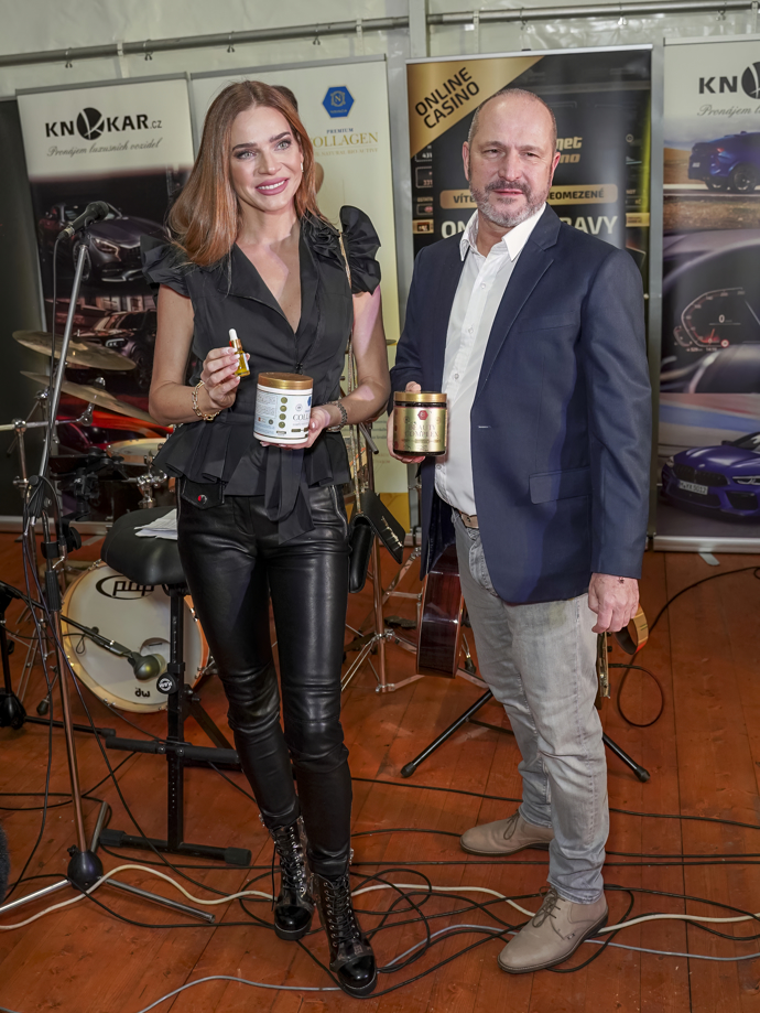 FOTO: Andrea Verešová zářila. – stránka 680
