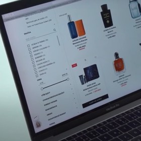 Redakce eXtra.cz se rozhodla parfémy z e-shopů otestovat, o spolupráci jsme požádali Vysokou školu chemicko-technologickou v Praze.