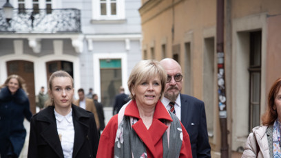 FOTO: Eva Pavlová vsadila na červenou a krémovou barvu.