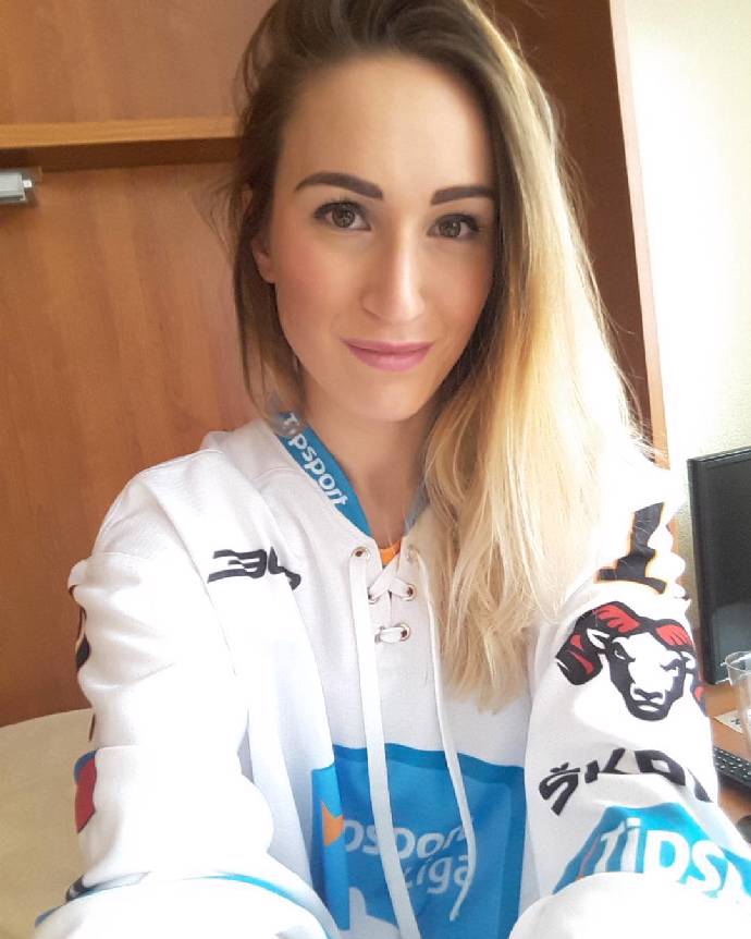 Foto k tématu manželky – stránka 21