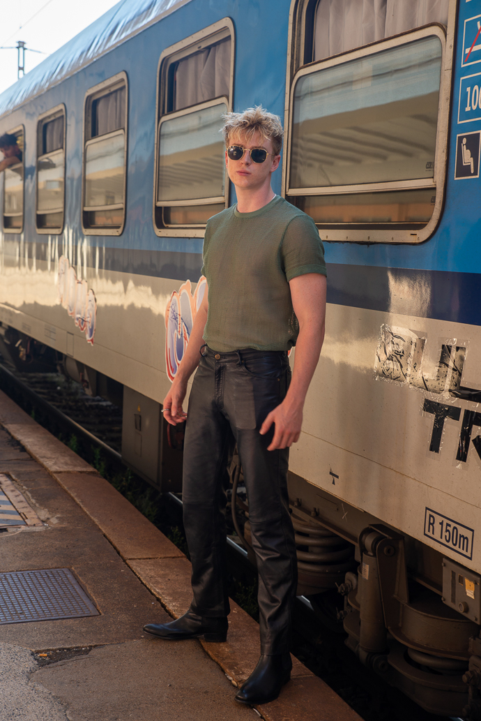 FOTO: Adam Mišík. – stránka 399