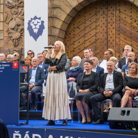 Na akci zazpívala Anička Slováčková.