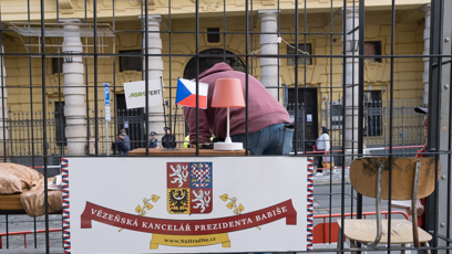 FOTO: Podle Milion chvilek pro demokracii patří Andrej Babiš za mříže.