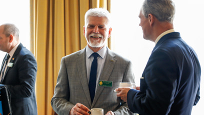 FOTO: Petr Pavel je velmi žádaný společník.