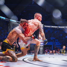 Bitva mezi Matoušem Kohoutem (vlevo) a Karolem Ryšavým přinesla asi nejkrvavější podívanou na celém turnaji. 