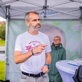 Robert Šlachta na mítinku.