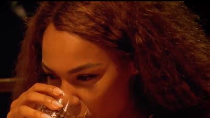 FOTO: Angie se chvílemi styděla.