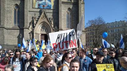 FOTO: Putina srovnávají s Hitlerem.