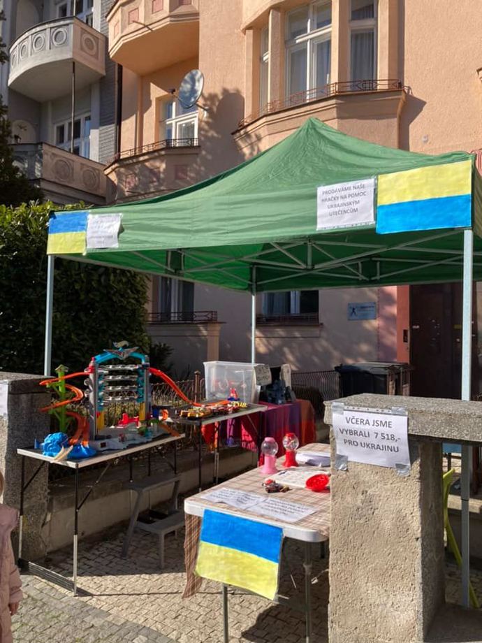 FOTO: Vybrali skoro 15 tisíc korun. – stránka 1346