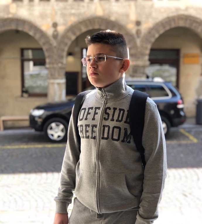 FOTO: Vlad Burjak přežil ruské zajetí. – stránka 839