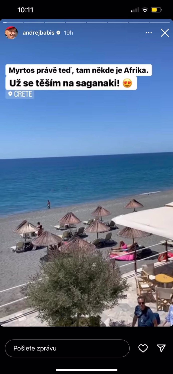 FOTO: Andrej Babiš tráví dovolenou na Krétě. – stránka 1598