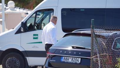 FOTO: Karlos už vyráží na místo činu.