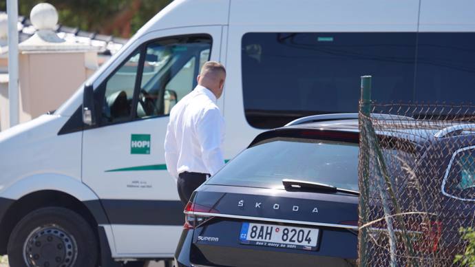 FOTO: Karlos už vyráží na místo činu. – stránka 1983