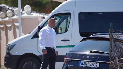 FOTO: Karlos už vyráží na místo činu.