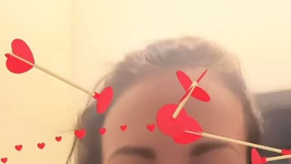 FOTO: Agáta dává své dceři před spaním sunar.