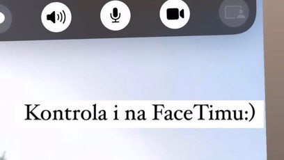 FOTO: Agáta své děti kontroluje přes FaceTime.