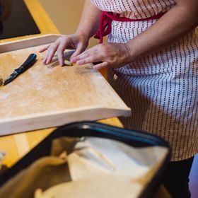 Nerudová se chtěla předvést jako zdatná pekařka. 