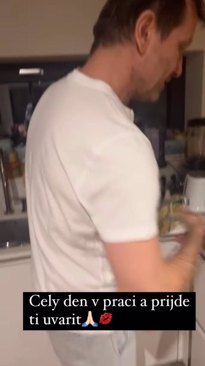 FOTO: Ten přijel po práci, aby jí uvařil. – stránka 2751