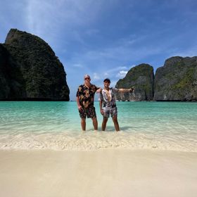 Lukáš a Honza na dovolené v Thajsku. 