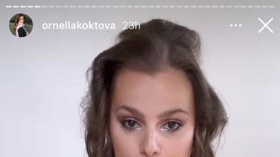 FOTO: Maminka tří dětí má ráda výstřihy.