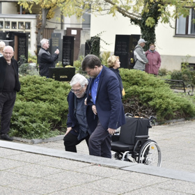 Jan Kačer dorazil i přestože má velké pohybové problémy. 
