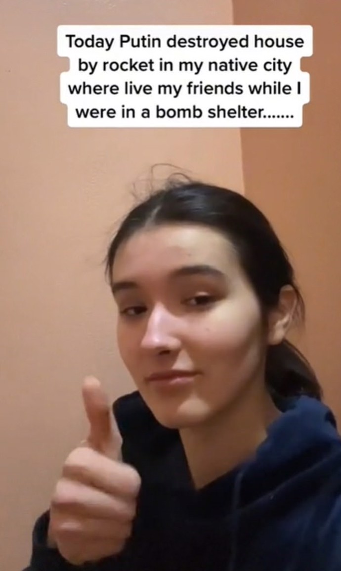 FOTO: Valerii je teprve 20 let, ale už zažila válku. – stránka 1410