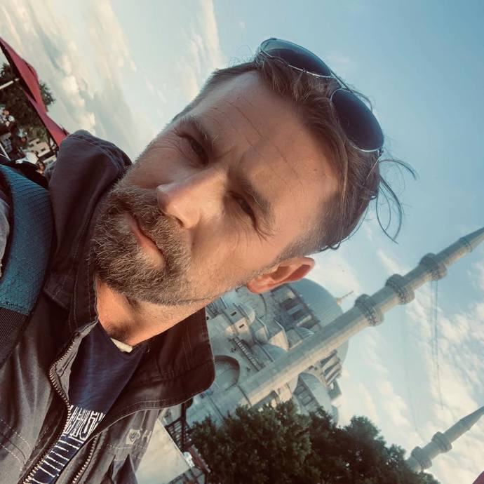 FOTO: Pavel Němeček pracuje pro Českou televizi. – stránka 735