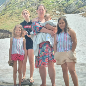 Tereza se svými dcerami.