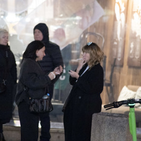 Zpěvačka vypadala uvolněně. 