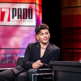 Jan Bendig chodí s Rejmonem, který je podle Kuběnky zlý.