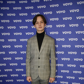 Hlavní roli Adama hraje Maxmilián Kocek. 