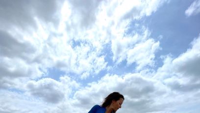 FOTO: Nohy má skoro až do nebe.