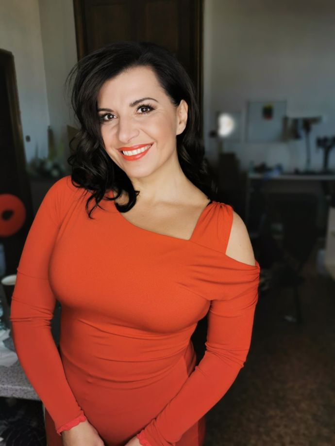 FOTO: Kalivodová jen září. – stránka 53