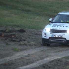 Jakub ve svém novém voze.