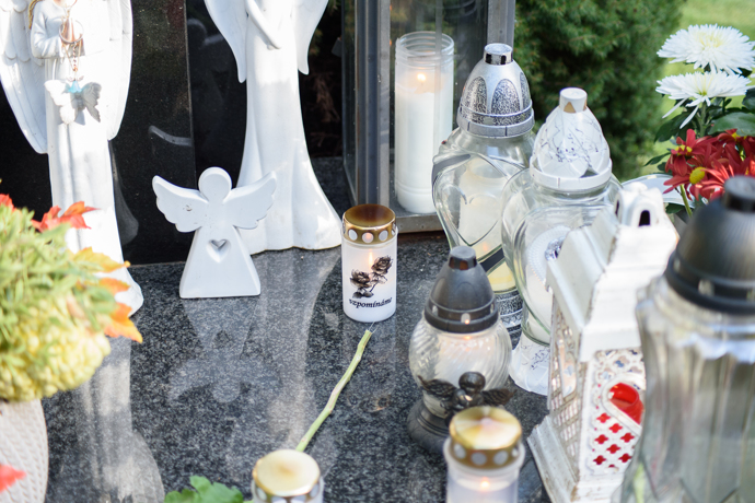 FOTO: Hrob Karla Gotta, tři roky od smrti zpěváka. – stránka 103