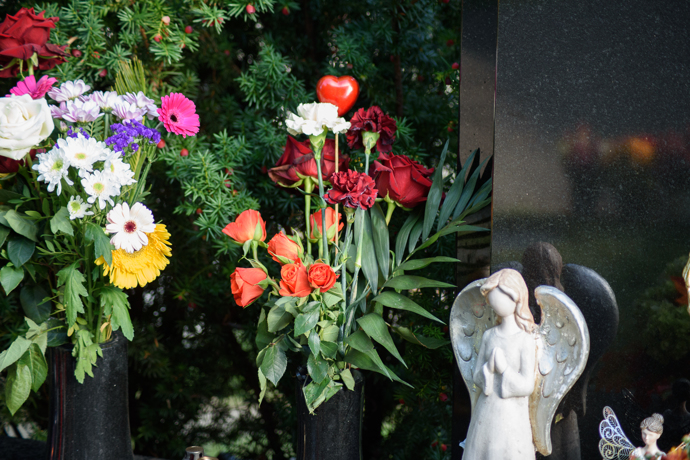 FOTO: Hrob Karla Gotta, tři roky od smrti zpěváka. – stránka 97