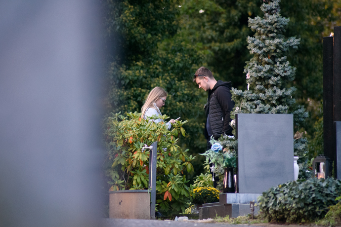 FOTO: Hrob Karla Gotta, tři roky od smrti zpěváka. – stránka 92