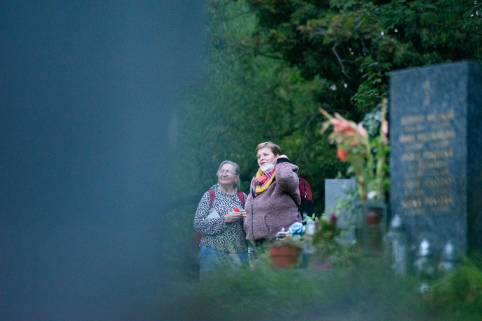 FOTO: Hrob Karla Gotta, tři roky od smrti zpěváka. – stránka 84