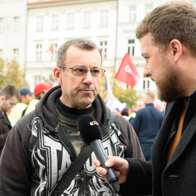 Ondřej Hudec vyzpovídal něteré demonstrující. 