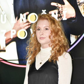 Herečka Denisa Nesvačilová