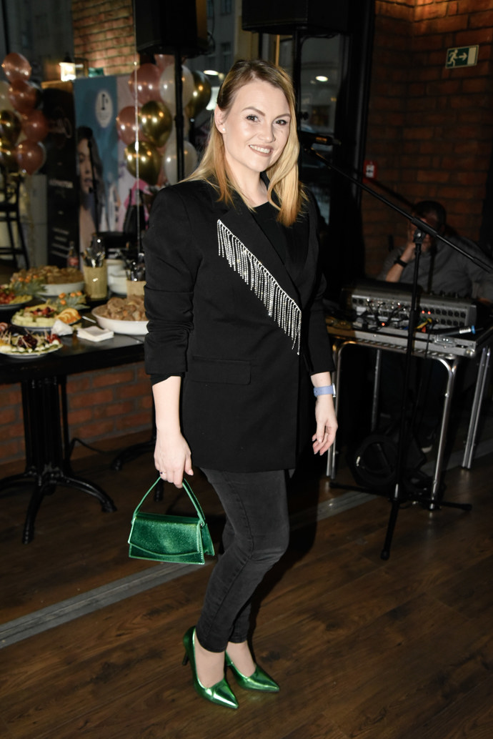 FOTO: Collagen party. – stránka 183