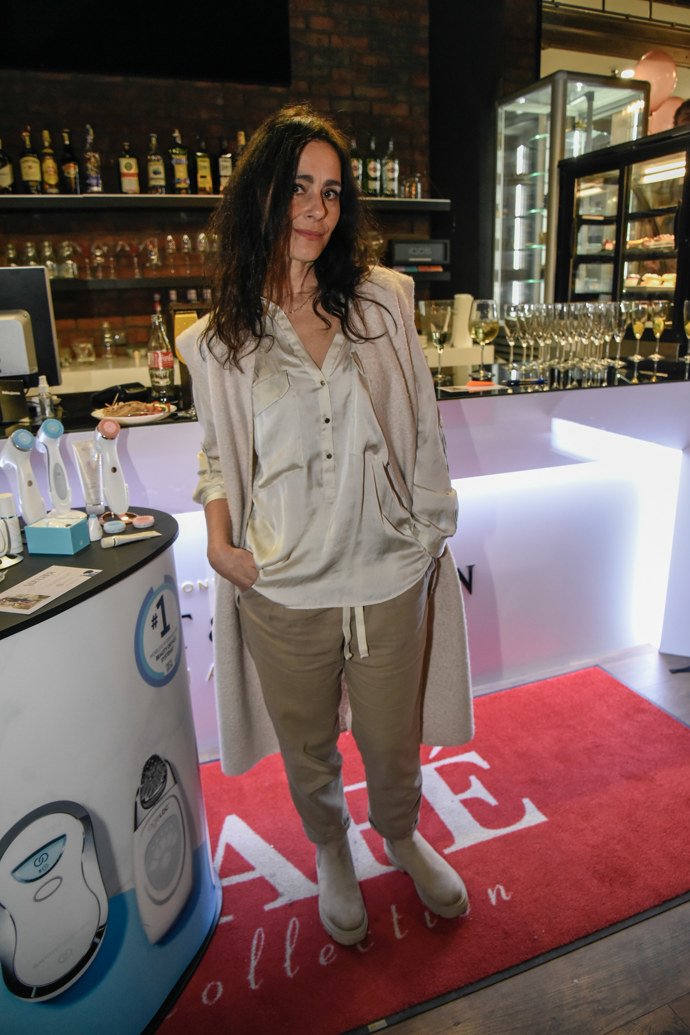 FOTO: Collagen party. – stránka 182